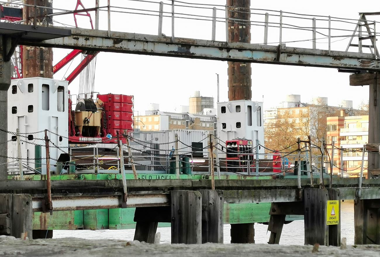 Heathwall Pumping Station crane jetty